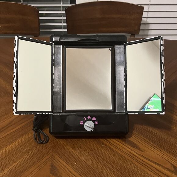 Conair TM7LXUL Black White Leopard Print Lighted Makeup Mirror 4 Settings RARE - Picture 3 of 4